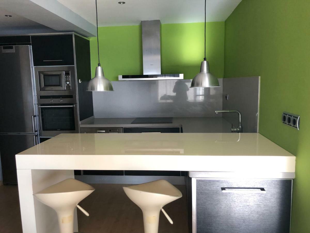 Apartamento Bruselas Салоу Экстерьер фото
