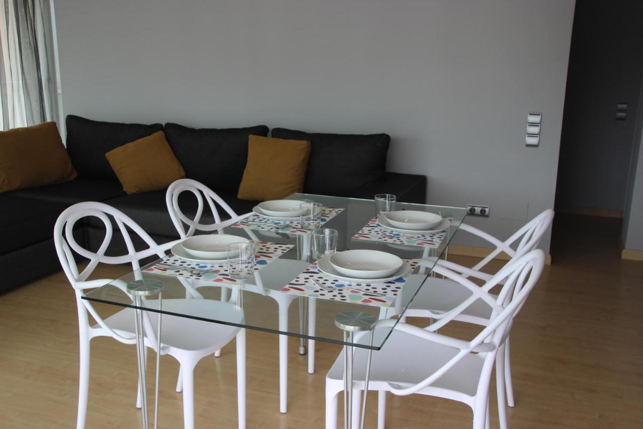 Apartamento Bruselas Салоу Экстерьер фото